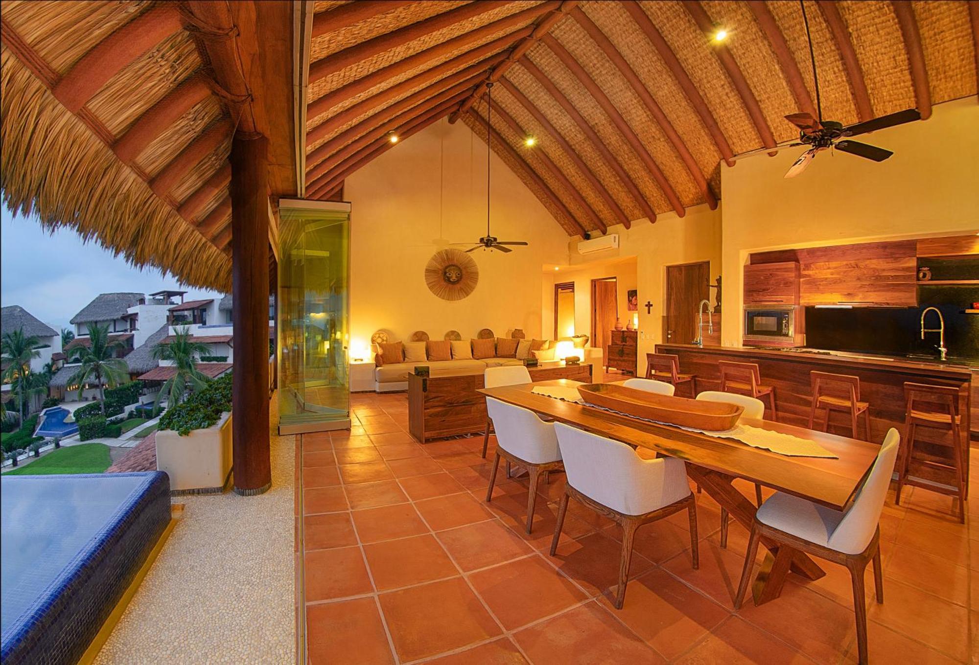 Residences At Las Palmas 지와타네호 외부 사진