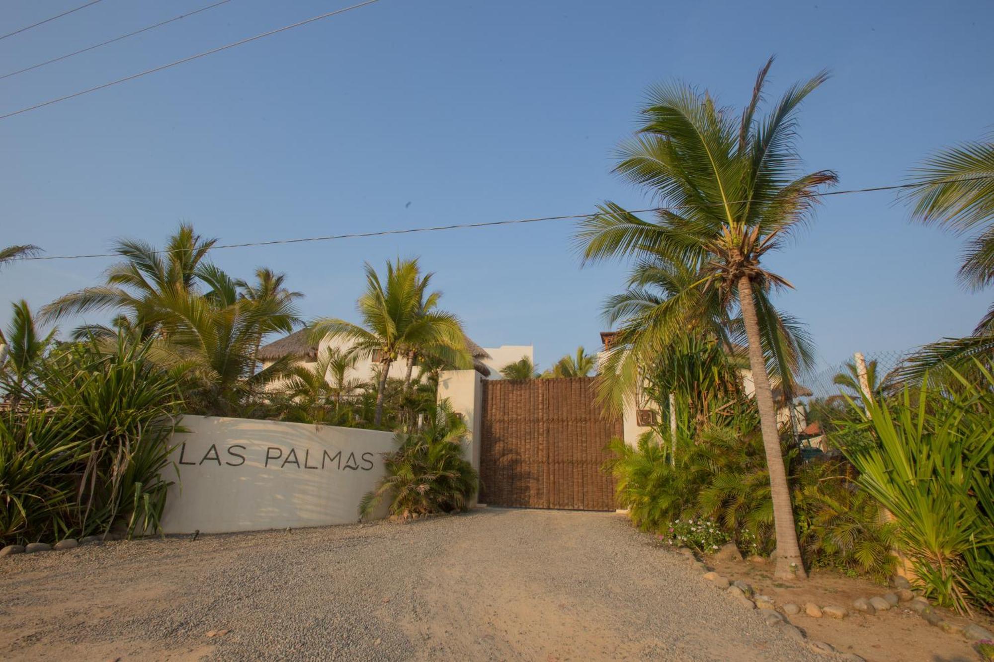 Residences At Las Palmas 지와타네호 외부 사진