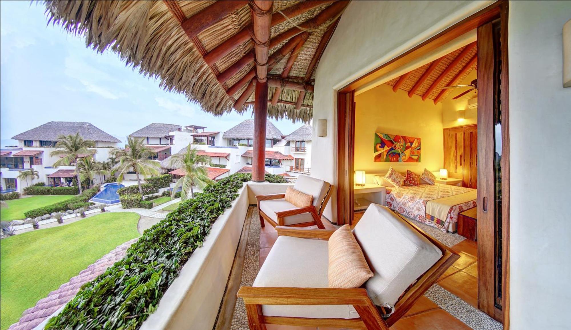 Residences At Las Palmas 지와타네호 외부 사진